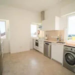 Apartamento Casa Amarela