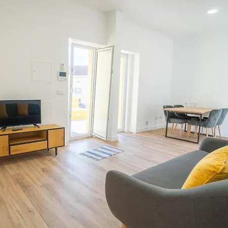 Casa Amarela Tangerina * Encarnacao