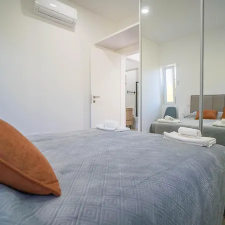 Casa Amarela 36 *